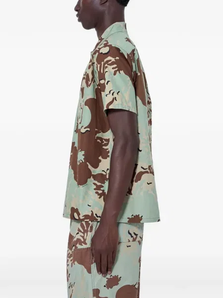 Scurt cămașă Nomarhythm cu imagine cu model camuflaj verde