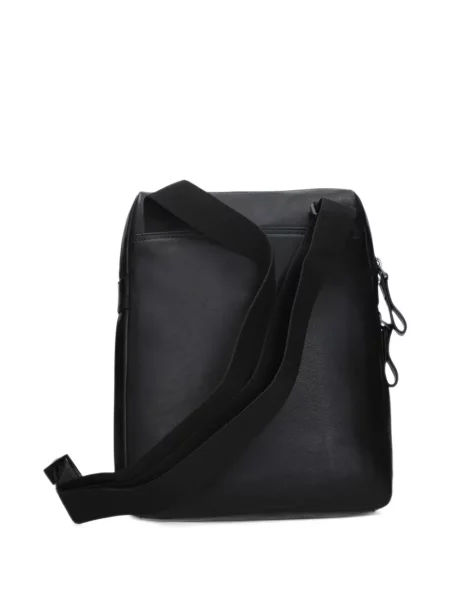 Kožená crossbody taška Piquadro s autogramem černá