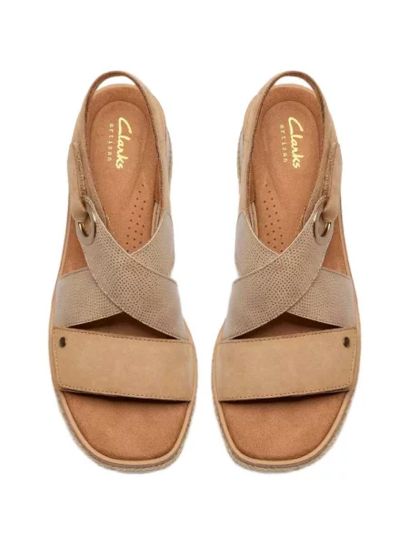 Pantofi Clarks bej