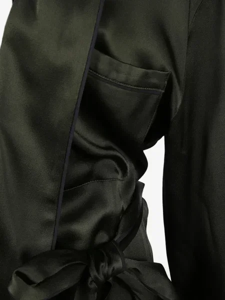 Rochie Victoria Beckham de costum negru