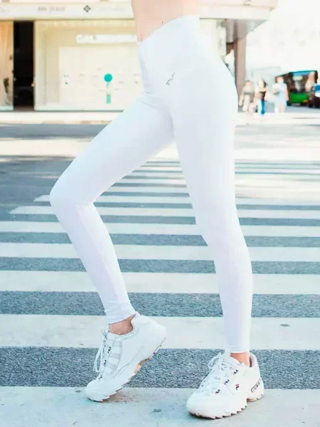 Леггинсы для спорта білі
