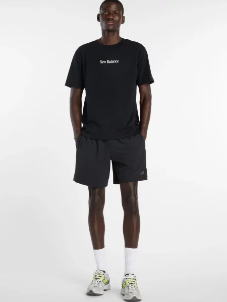 Спортивная футболка New Balance черная