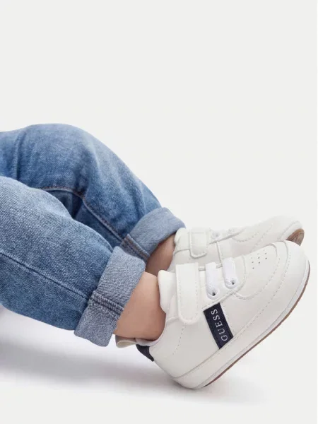 Guess Sneakersy biały