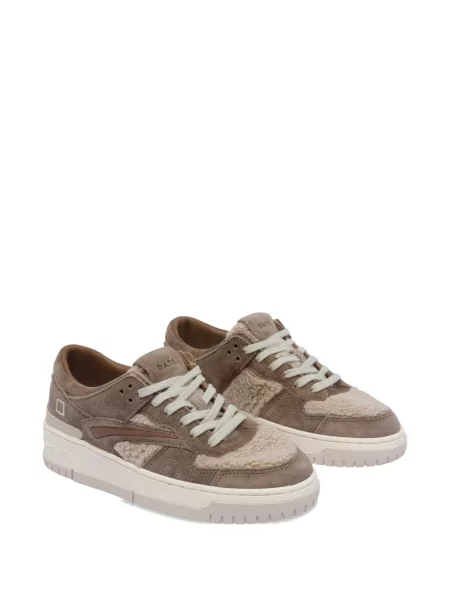 Ursuleț de pluș sneakerși D.a.t.e. din piele de căprioară maro