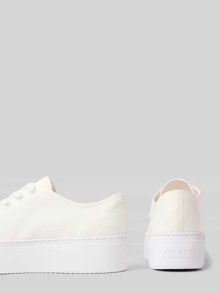 Sneakersy Guess na platformie z autografem białe