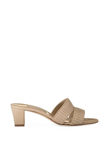 Sandale Manolo Blahnik din piele