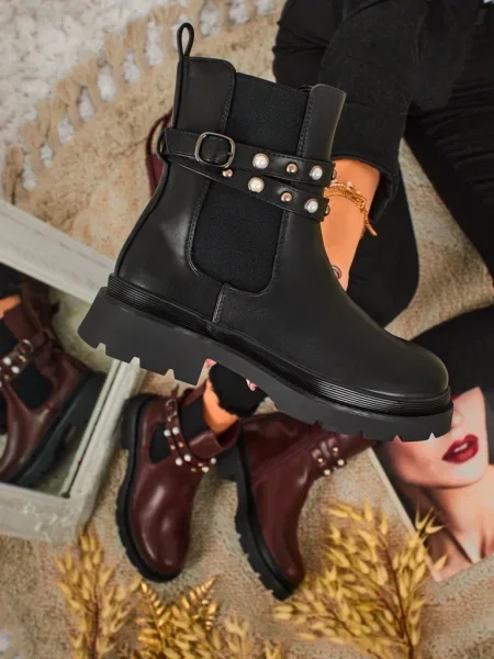 Kožené zkrácené polokozačky Resti černé