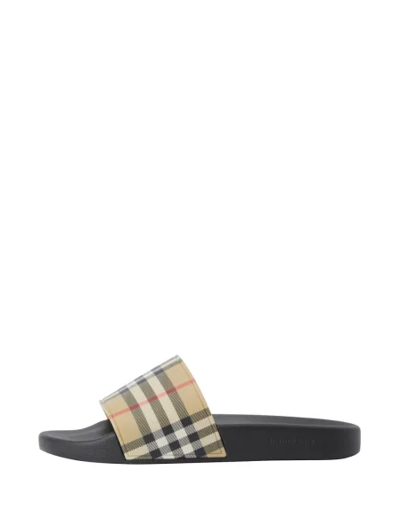 Sandale Burberry în carouri