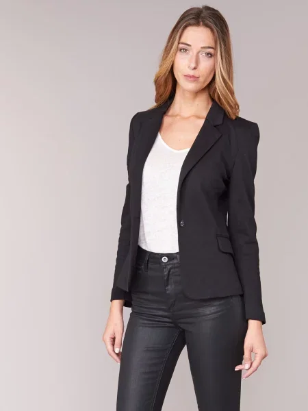 Blejzer Vero Moda crna