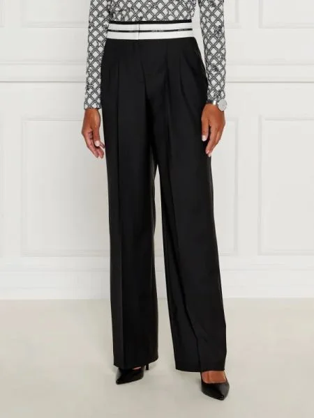 Marc Cain Chino nadrág | flare fit gyapjú hozzáadásával fekete