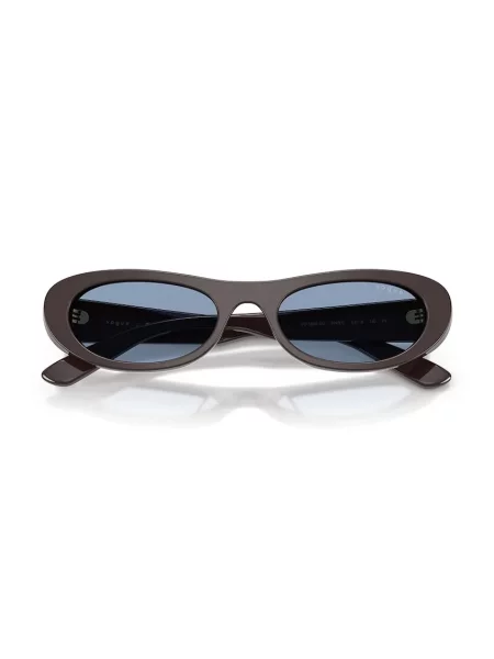 Солнцезащитные очки Vogue