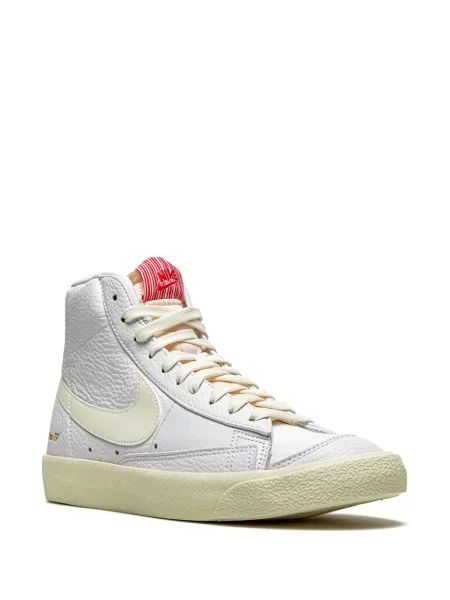Švarkas Nike balta
