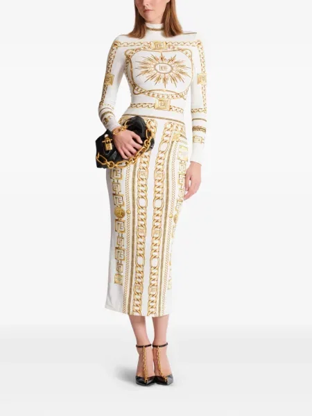 Rochie Balmain cu imagine de costum alb