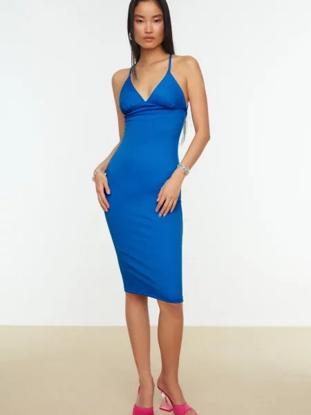 Sukienka midi Trendyol