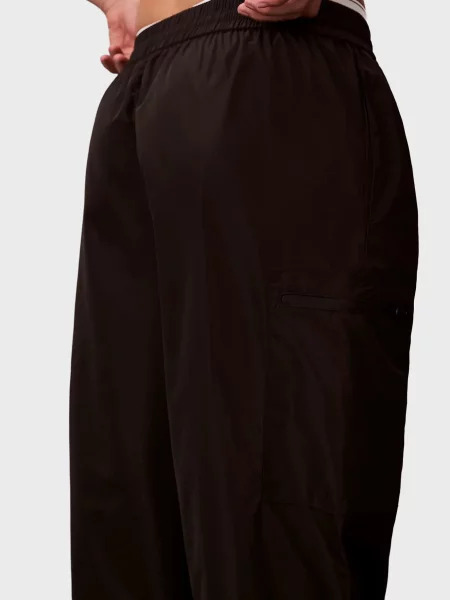 Брюки карго Calvin Klein Jeans черные