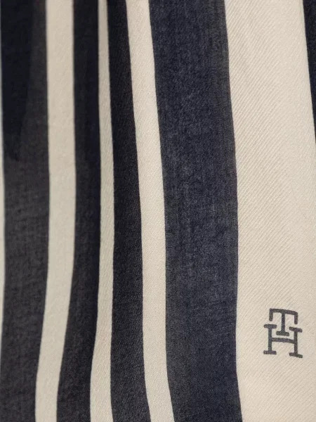TOMMY HILFIGER Fular deschis / albastru marin bej