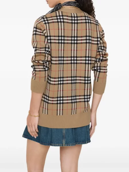 Cardigan Burberry în carouri