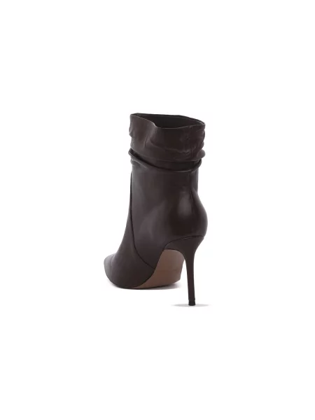 Pantofi Chiconic maro