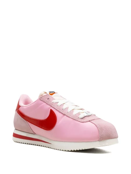 Sneakerși Nike Cortez roz