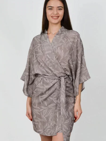 Женский короткий халат