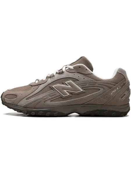 Pantofi New Balance cu strasuri maro