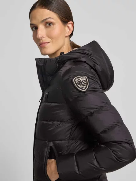 Kurtka puchowa z efektem pikowania z detal z logo model Charme' Blauer czarna