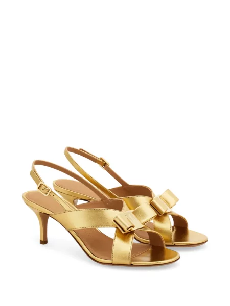 Sandále Ferragamo
