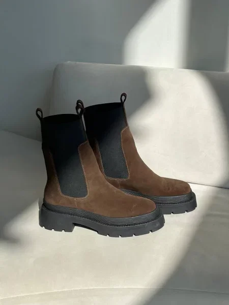 Замшевые ботинки челси 105.store коричневые