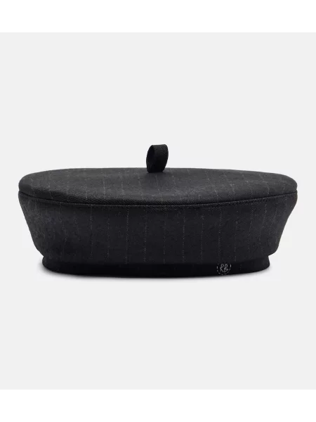 Volnena kapa Ruslan Baginskiy s črtami črna