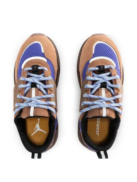 Sneakerși Jordan maro