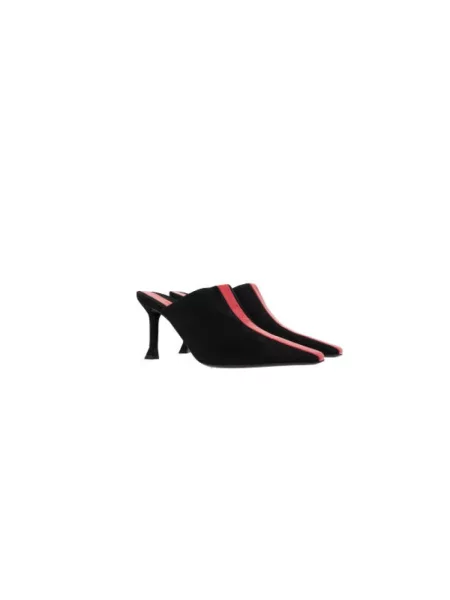 Klapki Salvatore Ferragamo czarne