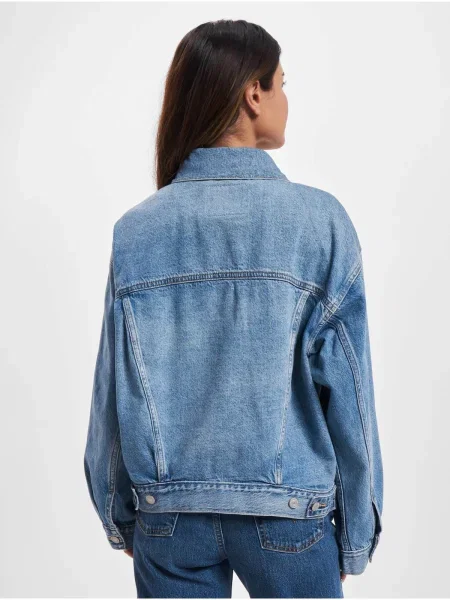LEVI'S Átmeneti dzseki TRUCKER MED INDIGO WORN IN kék farmer világoskék