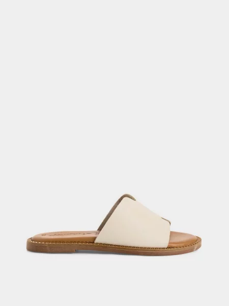 Шкіряні Шльопанці Tamaris молочний