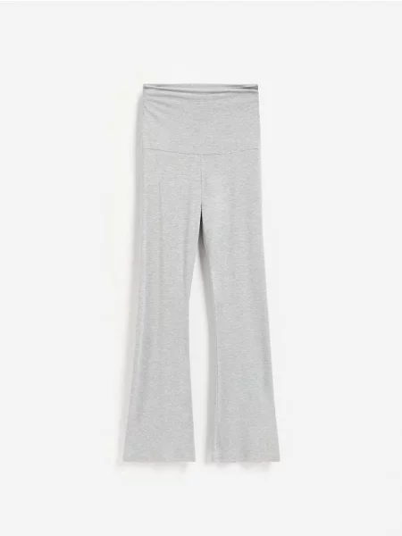 Reserved Pantaloni flare cu adaos de deschis gri