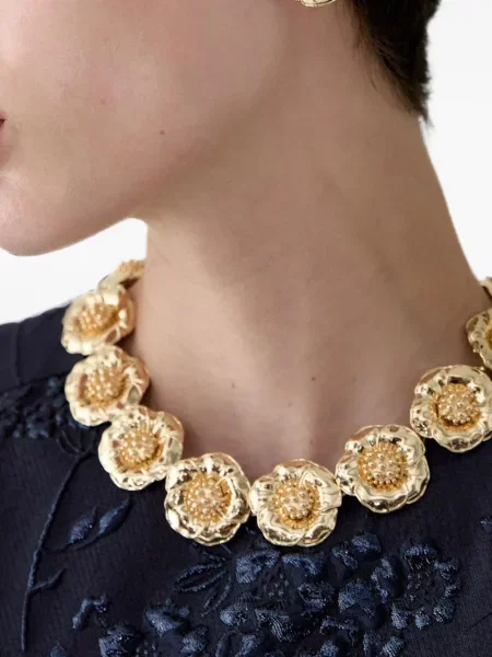Colier Carolina Herrera cu model floral