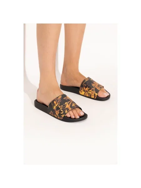 Versace Jeans Couture Obuwie Kobieta Wielobarwność 36 EU Klapki z nadrukiem barokowym czarne