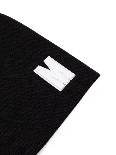 Căciulă Moschino cu aplicații negru