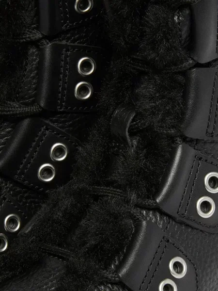 Кожаные утепленные ботинки Dr. Martens на платформе черные