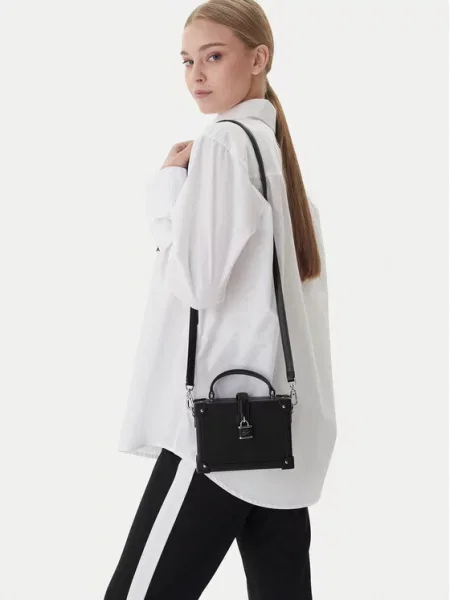 Karl Lagerfeld Ručna torbica Karl Lagerfeld Sac à main avec cadenas K/Autograph Noir/ Nickel' crna