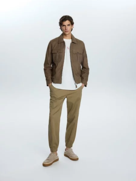 Reserved Pantaloni jogger slim fit bej