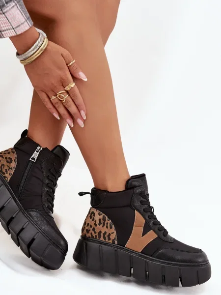 Kožené kozačky Vinceza na platformě černé