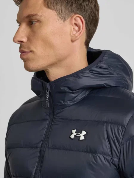 Kurtka pikowana z logo Under Armour czarna