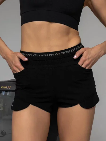 Женские шорты чорні