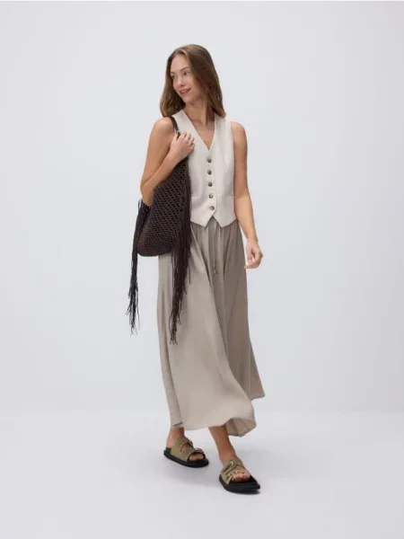 Reserved Спідниця міді з ліоцелу бежевий