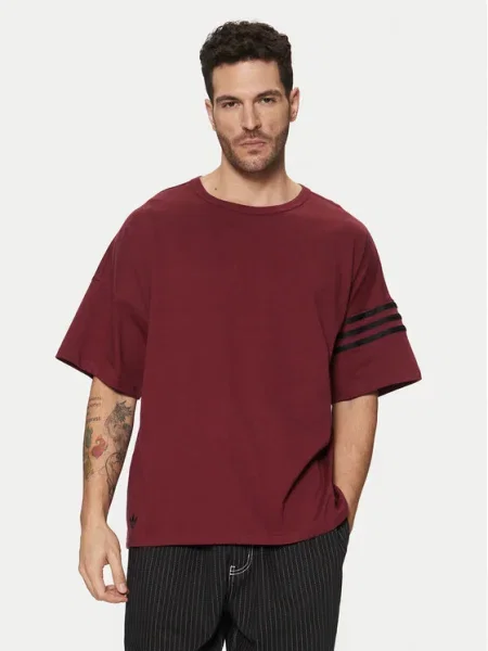 Тениска adidas Originals Neuclassics с апликация бордо