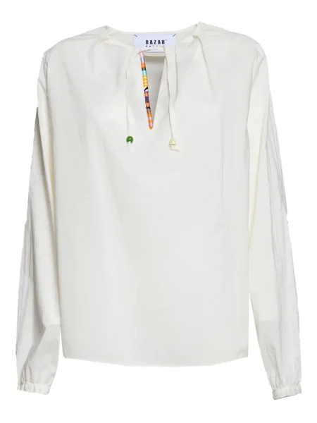 Bluzka Bazar Deluxe z dekoltem w serek biała