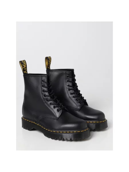 Botki Dr. Martens skórzane na platformie retro czarne