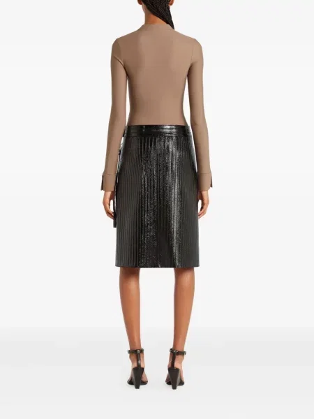 Body Courreges maro