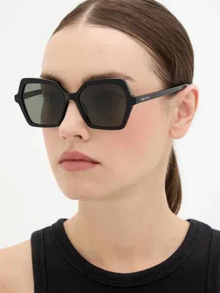 Слънчеви очила Alexander McQueen черно