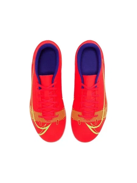 Čižmy Nike červená
